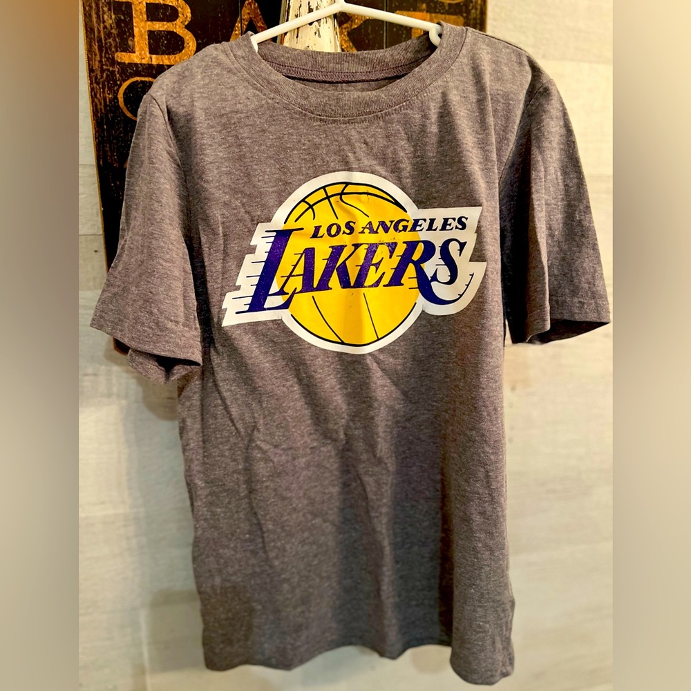 KIDS NBA LOS ANGELES LAKERS TEE